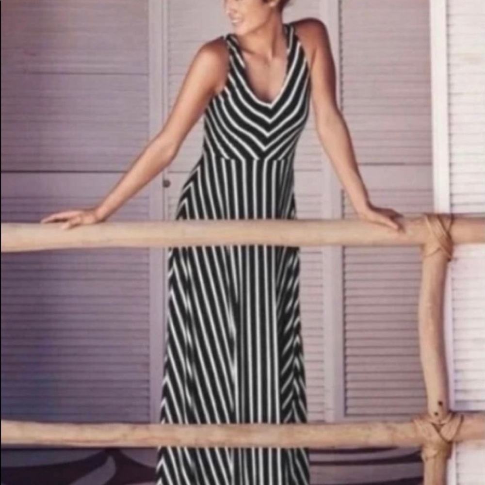 Athleta Black and White Striped Long Maxi Dress Sleeveless Size Small